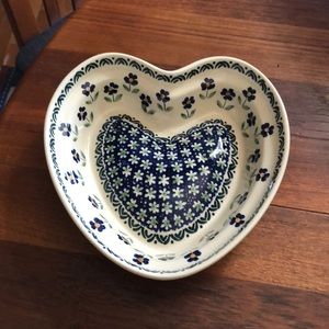 Ceramic heart shaped dish